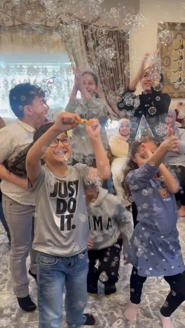 Give your guests an experience they’ll remember
with our Bubble Show! �https://www.johietheclown.com
✨ Reserve your spot now or call:�☎️ 646-285-1343 ☎️
#KidsPartyEntertainer
#BirthdayClown
#Clown
#BubbleShow
#Bubbles